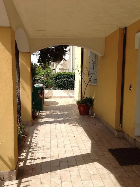 Residence Yellow Rimini Aparthotel